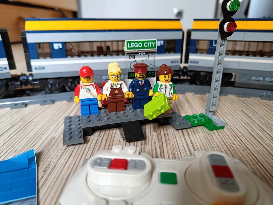 Lego 60197 pociąg pasażerski