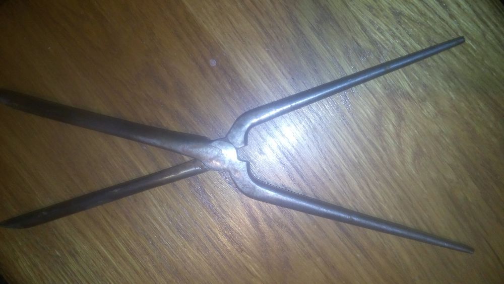 Щипцы для завивки врлос.