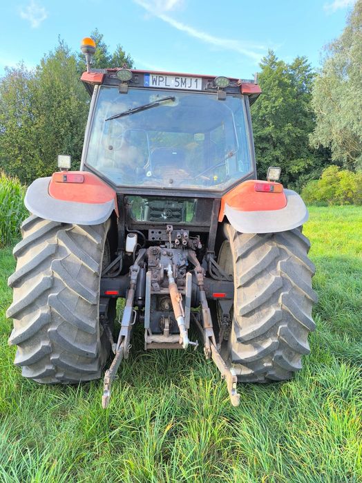 Ciągnik New Holland M135