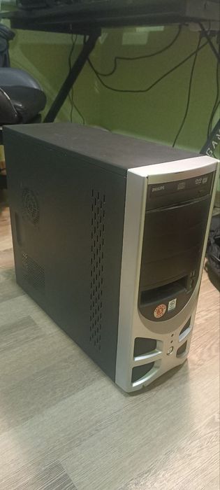 Продам корпус (дедовский).