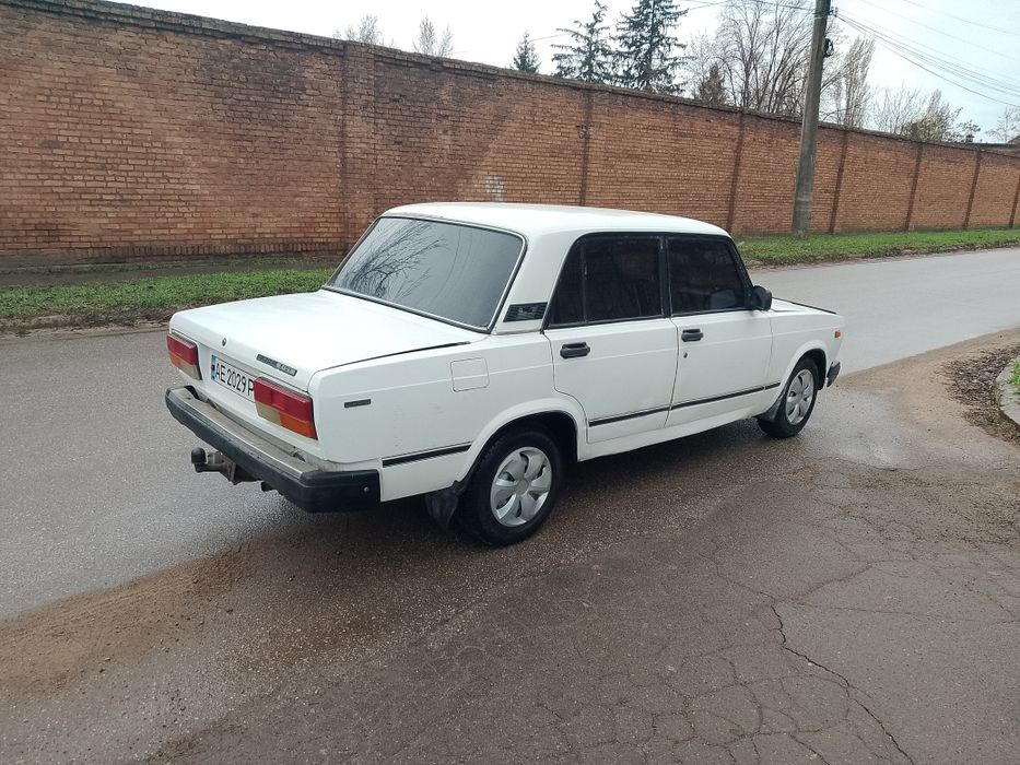 Продам ВАЗ 2107 газ-бензин. Страховка, переоформлення.