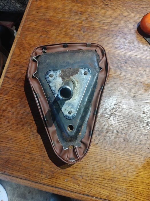 Сиденье Иж 5.  Урал.МТ днепр Мп 043.-046