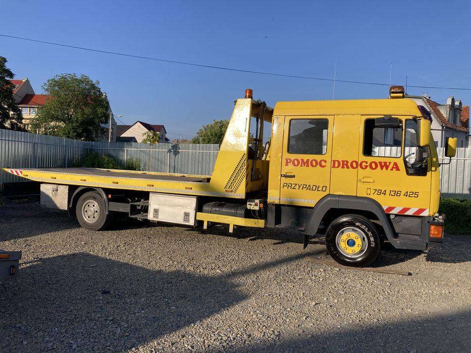 MAN pomoc drogowa laweta płyta