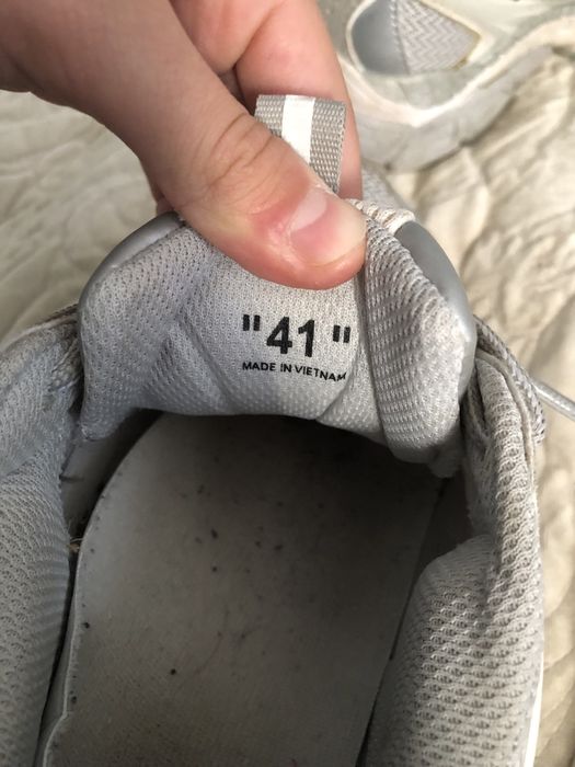 Off White Be right back