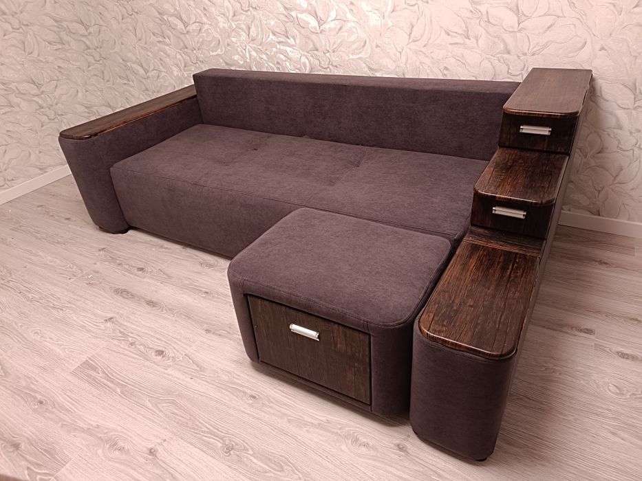 Ремонт мебели ,перетяжка мебели.Ремонт матрасов. Диван , кресло