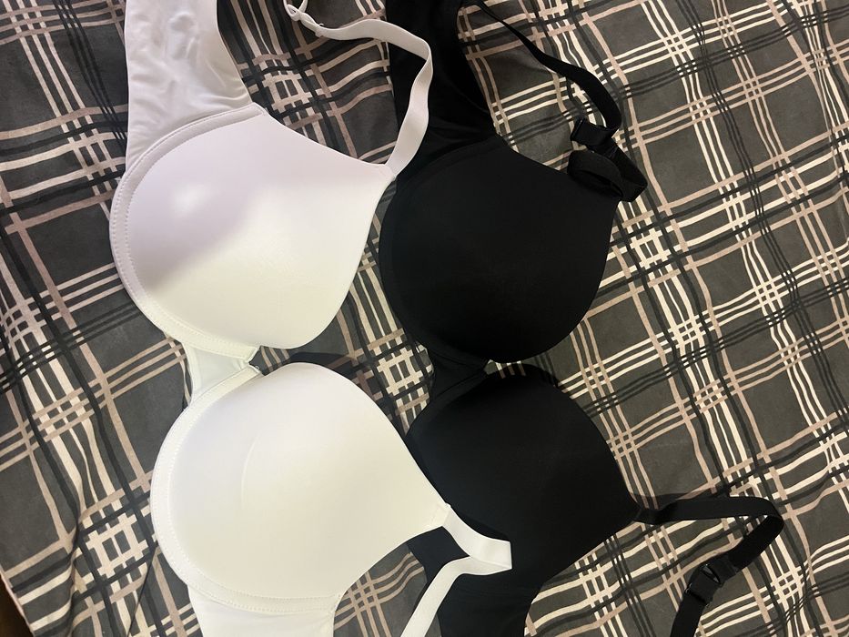 Бюстгальтер нові 2 шт