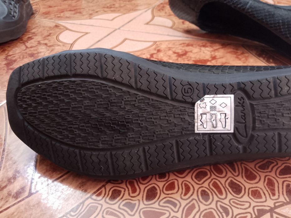 Балетки шкіряні(туфлі) Clarks 37 розміру.