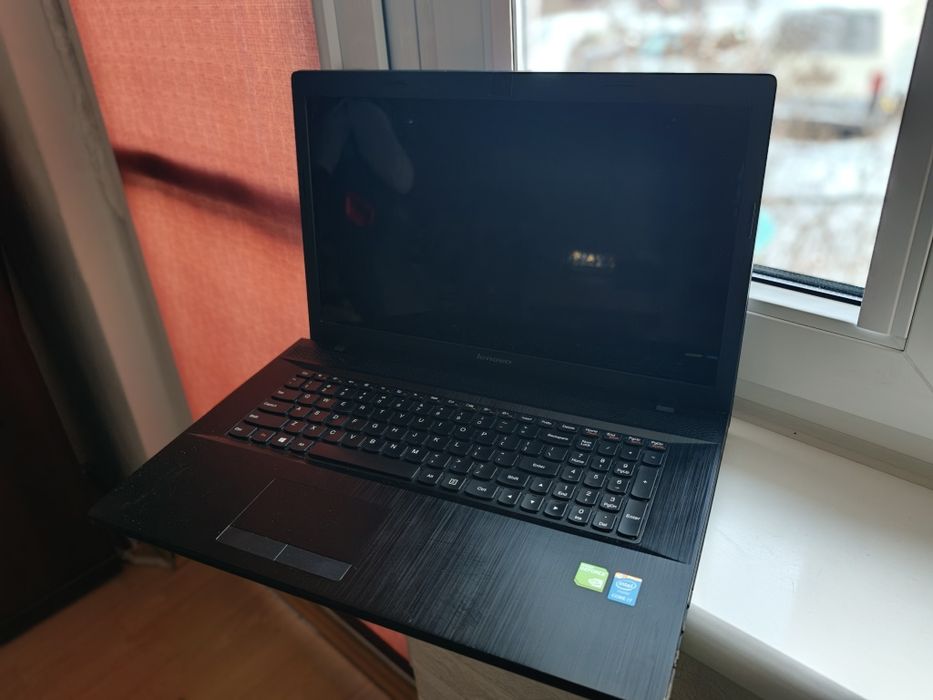 Lenovo G710 / 17" / 1TB / 12GB / Win10