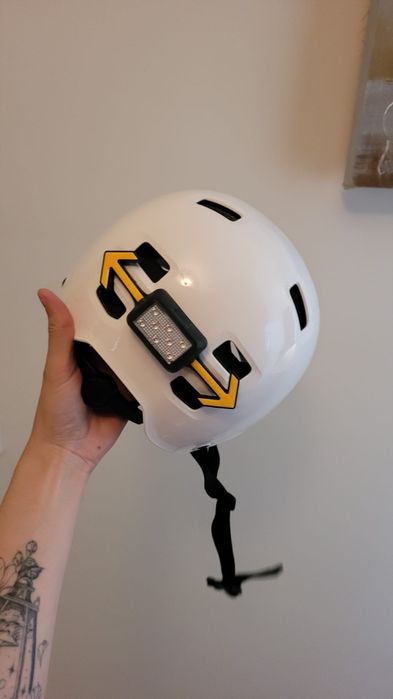 Trotinete Elétrica Ninebot Segway E2 II + Capacete Bluetooth + Cadeado