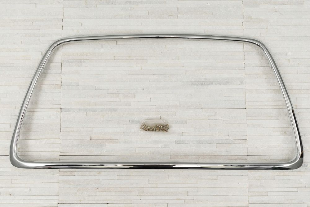 mitsubishi lancer viii sedan 2008-2015 chrom ramka grilla 6400b398 + śruby