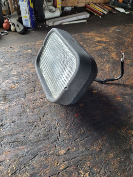 Lampy robocze New Holland TM halogeny