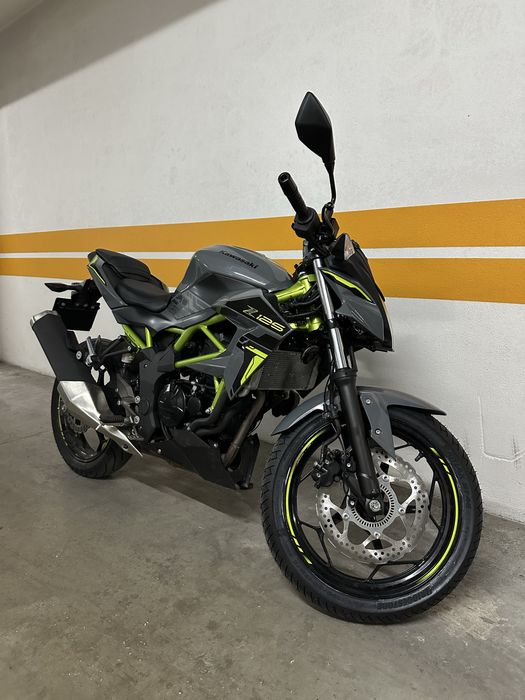 Kawasaki Z125 de 2023