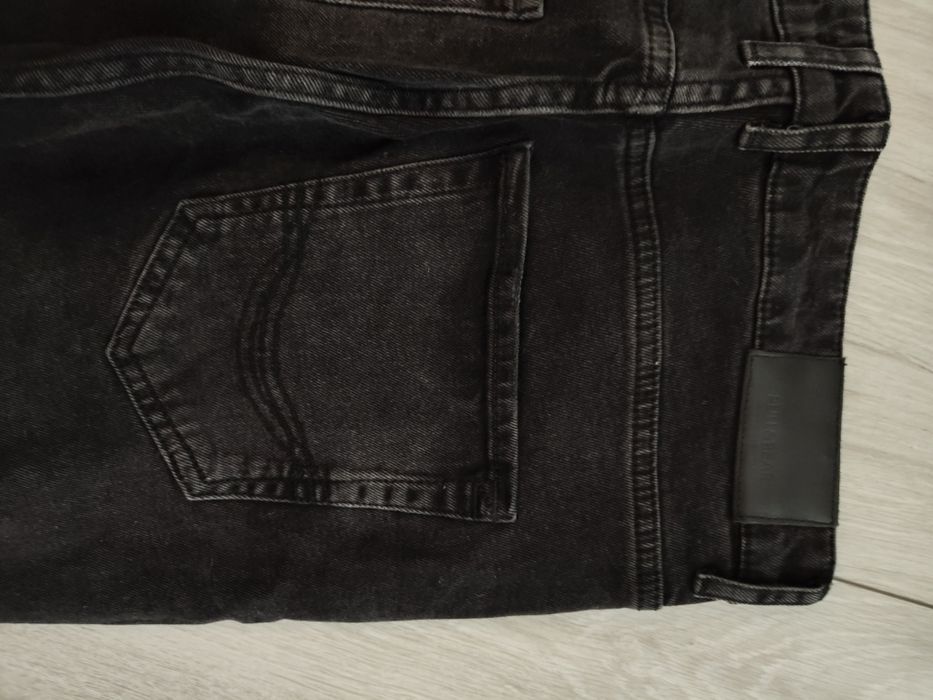 Spodnie czarne Pull &Bear - rozm.S/M