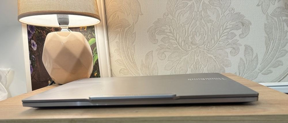 Lenovo Thinkbook x 2024