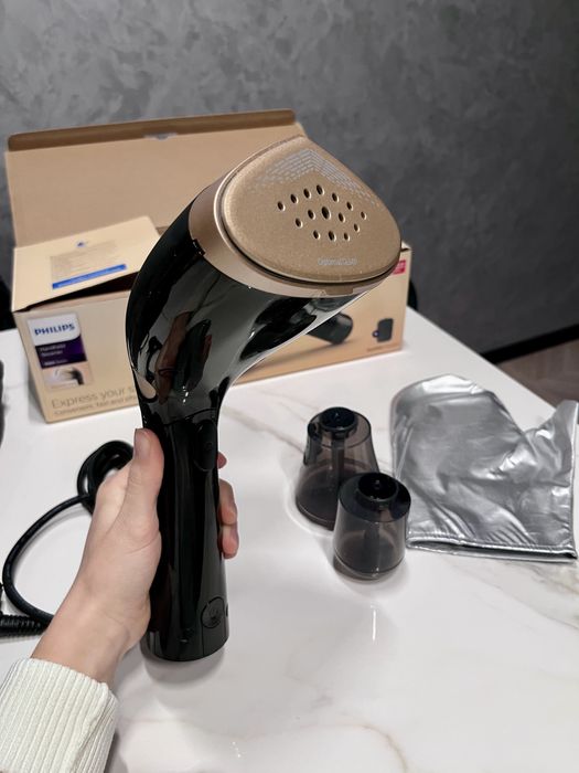 Відпарювач PHILIPS 7000