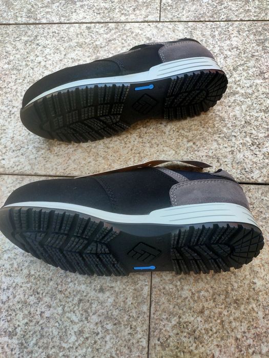 Sapatos trabalho