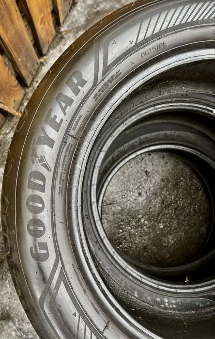 Шини 215/60 r17 Goodyear