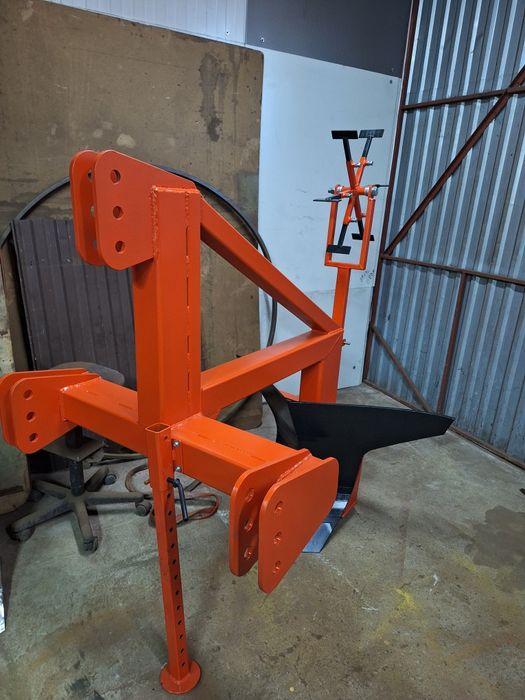 Radło do wyorywania ze znacznikiem w bruzdzie pod szparagi