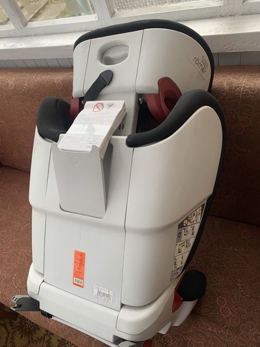 Автокрісло Britax Romer Kidfix II XP 15-36 кг (3,5-12 років)