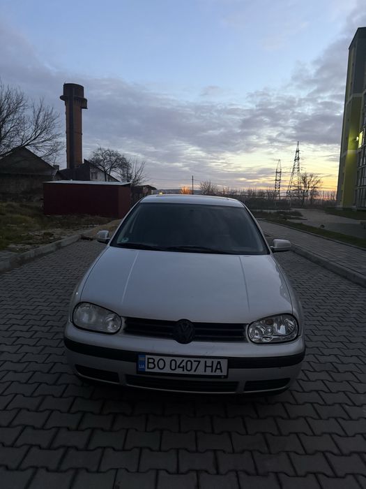 Volkswagen Golf 4 1998 1.4
