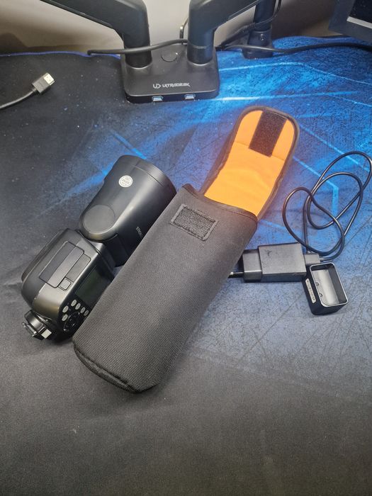 Lampa błyskowa Quadralite Stroboss V1 do Sony