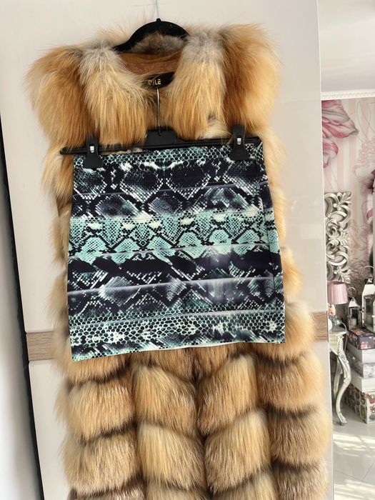 Mini spódnica Gina Tricot M bandażowa wąż