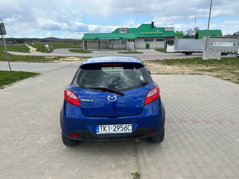Samochód Mazda 2