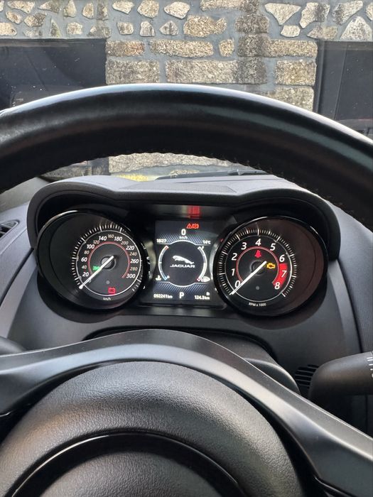 Jaguar F-type p300 2018