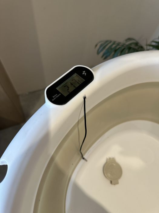 Wanienka z termometrem składana primabobo + stojak beżowa