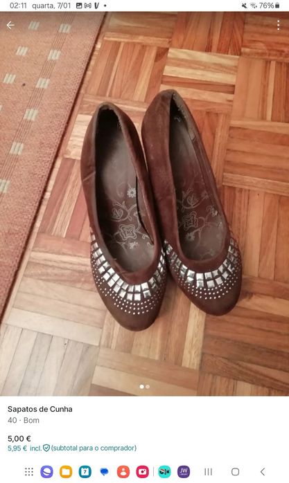 Sapatos castanhos
