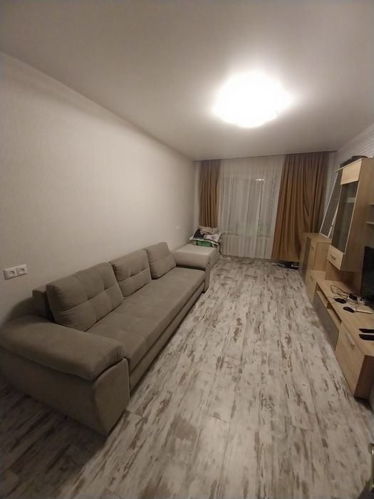 Продам 2 х кімнатну квартиру в центрі міста Борисполя