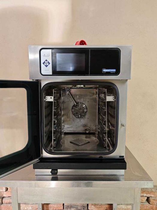Piec konwekcyjno-parowy 6xGN2/3, kompaktowy, 5,3kW MKN SpaceCombi