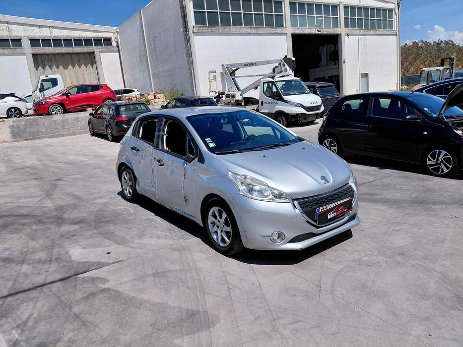 Peugeot 208 1.4Hdi, 2012 Nacional
