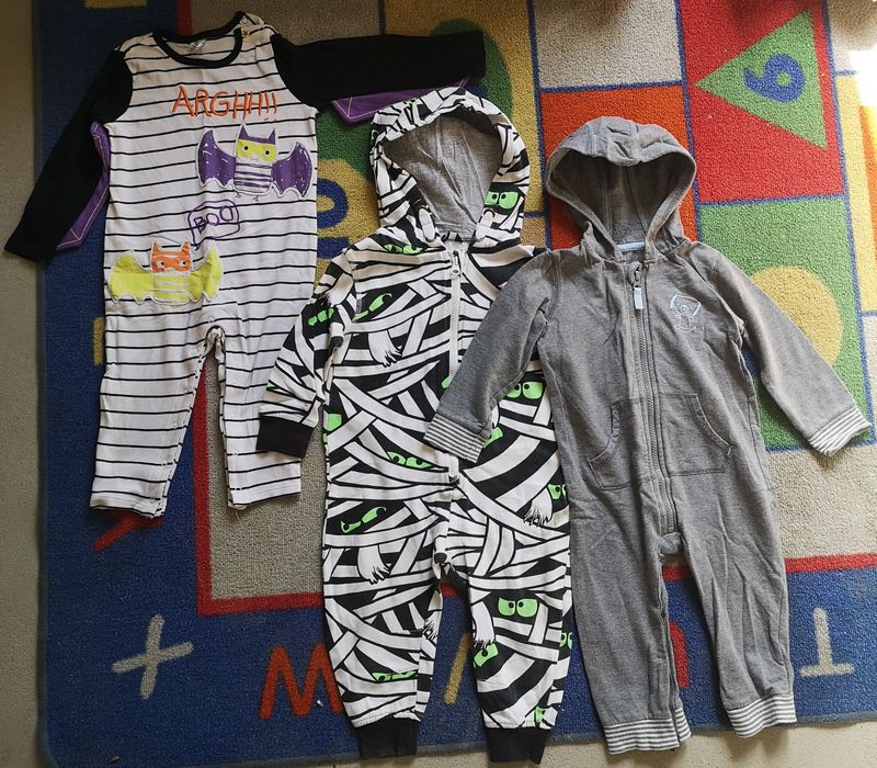 3 Rampersy z długimi nogawkami