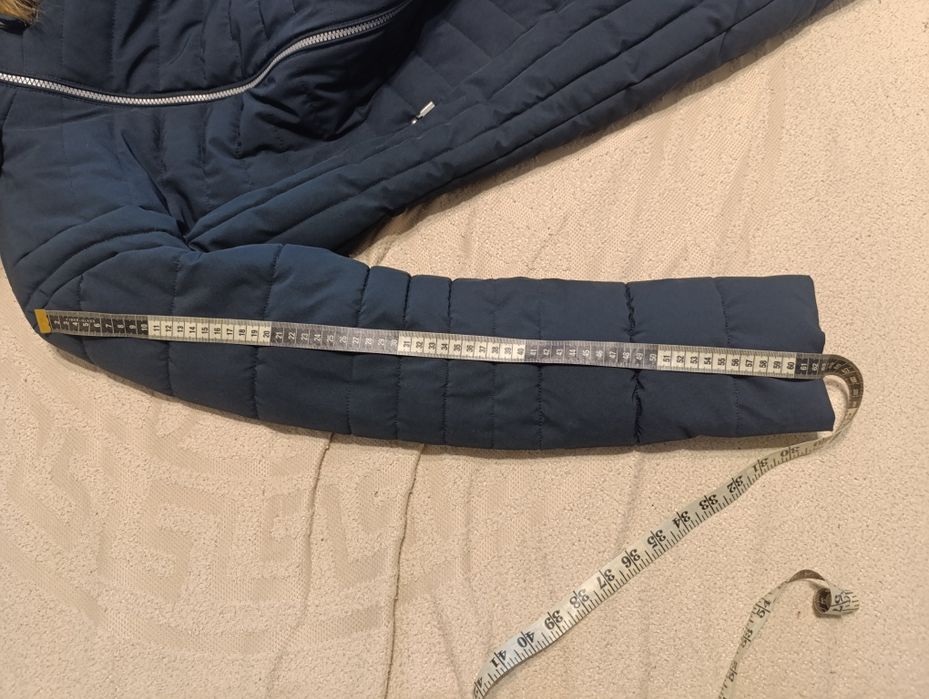 Жіноча зимова куртка