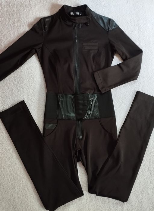 Спортивний комбінезон