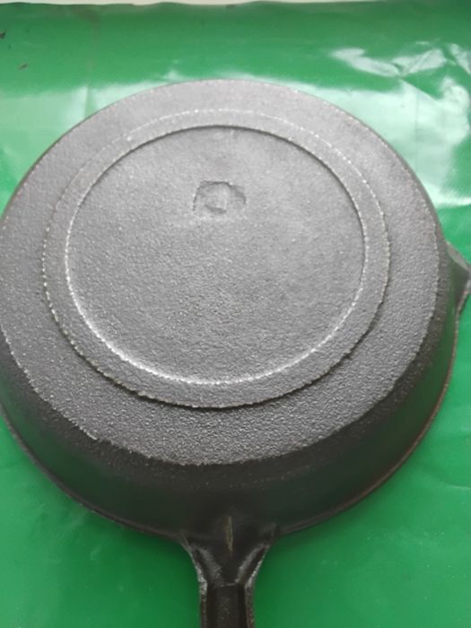 сковорода чугунная