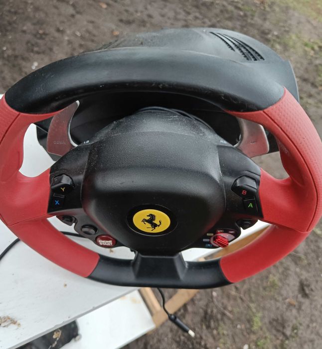 Kierownica Thrustmaster Ferrari 458 Spider z pedałami nie testowana