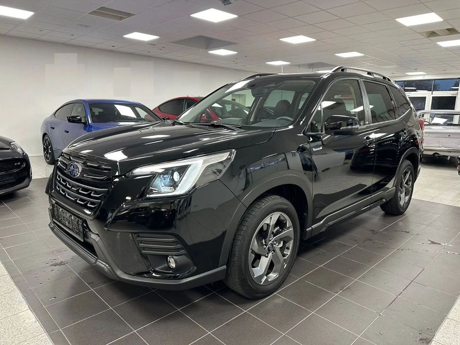 Subaru Forester Subaru Forester 2.0 i e-Boxer Black Edition, salon polska