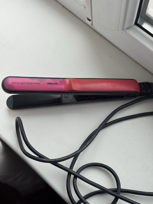 Выпрямитель для волос Philips HP4686/22