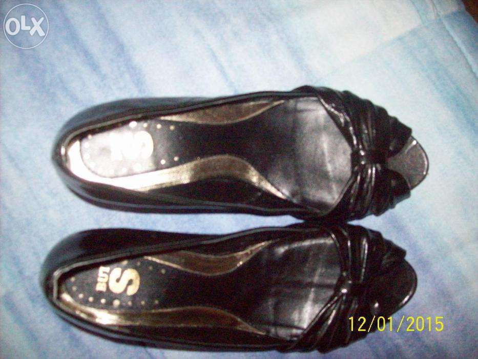 Buty na obcasie skorzane