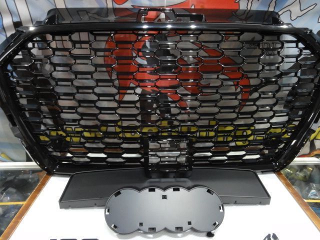 Grelha frontal Audi A3 8V +2017 SPORTBACK / HATCHBACK / LIMOUSINE / CABRIO, RS3 LOOK preto brilhante