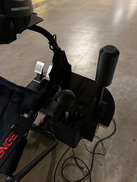 Symulator Thrustmaster t300rs z shifterem i hydro