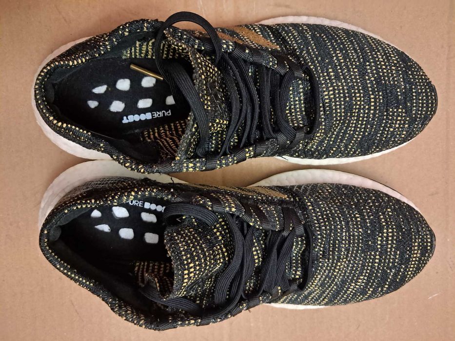 Кроссовки Adidas размер 42 стелька 27.см