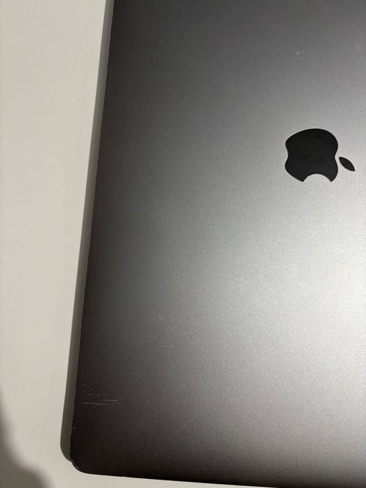MacBook Pro 15” (2019) para venda