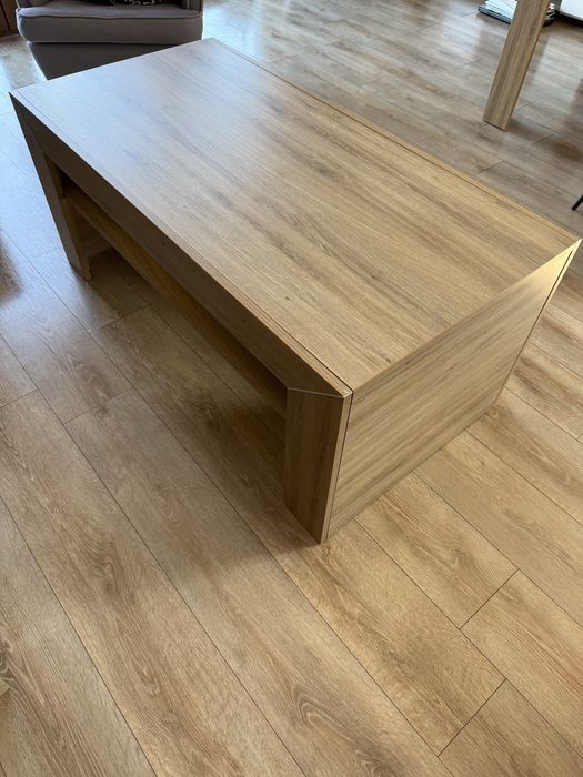 Stolik kawowy z półką pod blatem