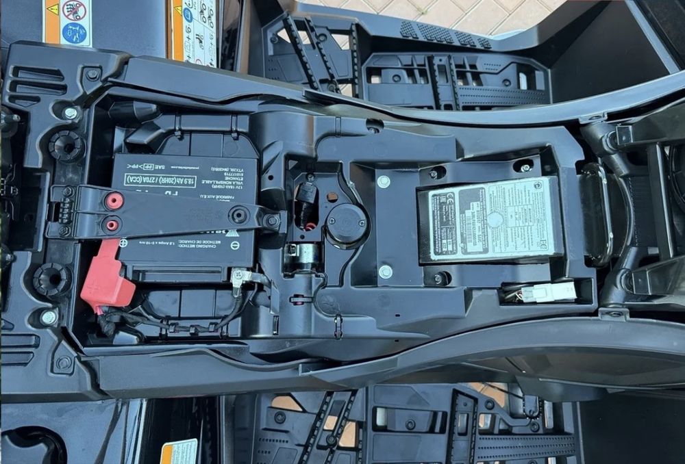 BRP Outlander 1000R Can-Am 2019