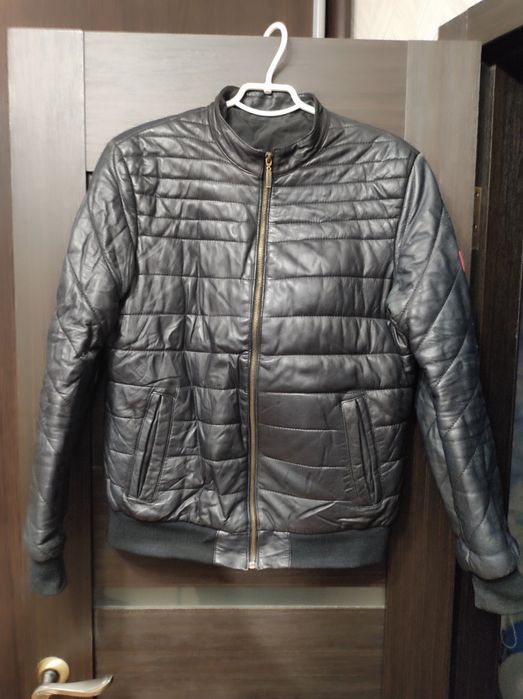 Продам Демі курточку з натуральної шкіри