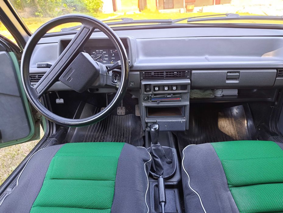Продам автомобіль ва́з 2109