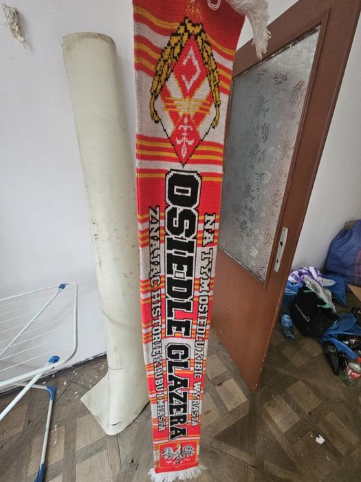 Sprzedam szalik klubowy